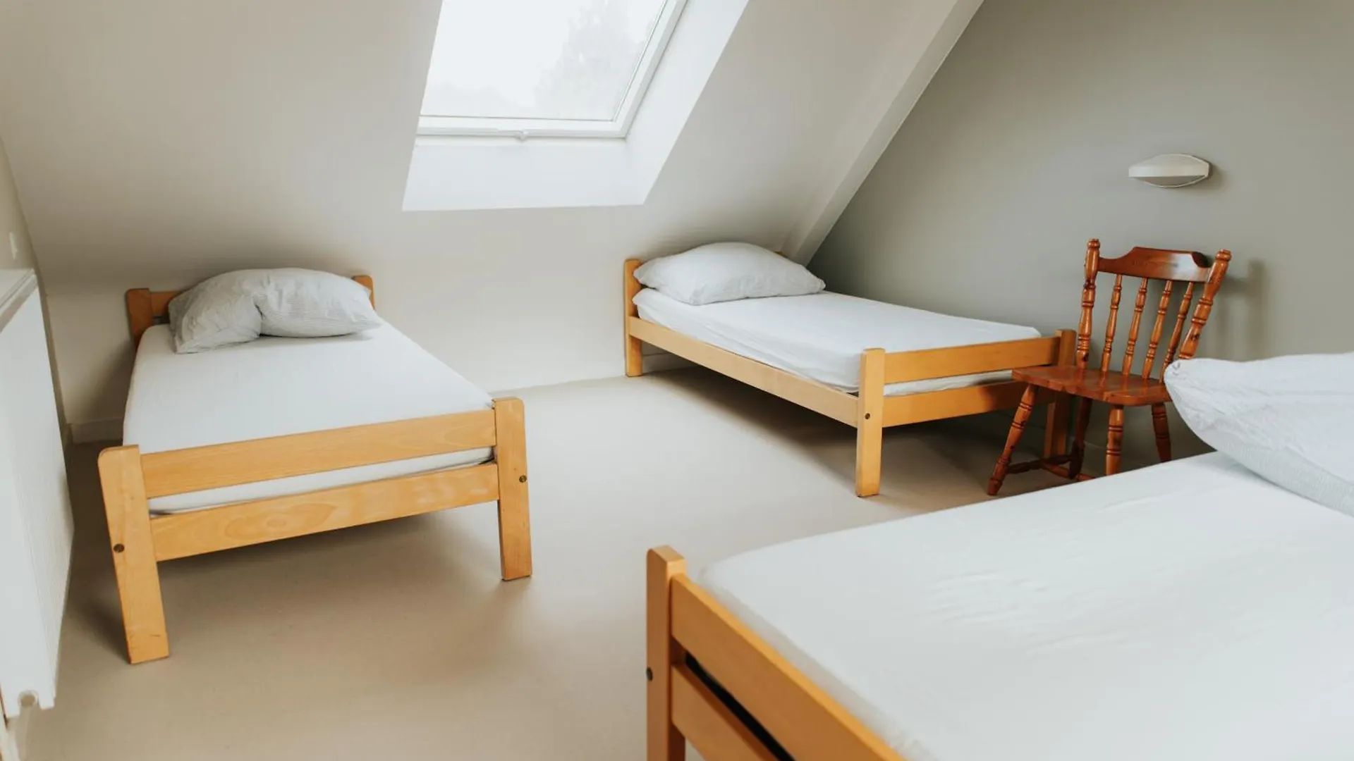 Auberge Val Sans Retour Trehorenteuc 0*,  France